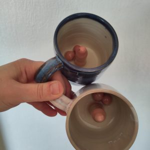 Tissemandskrus med hank normalstørrelse